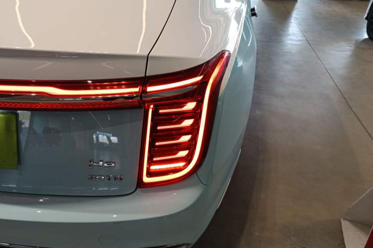 Used Hongqi H9 2020 2.0T Smart Connect Flagship Edition Right Rear Taillight