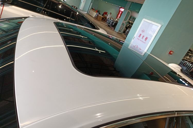 Used Hongqi H9 2020 2.0T Smart Connect Flagship Edition Roof