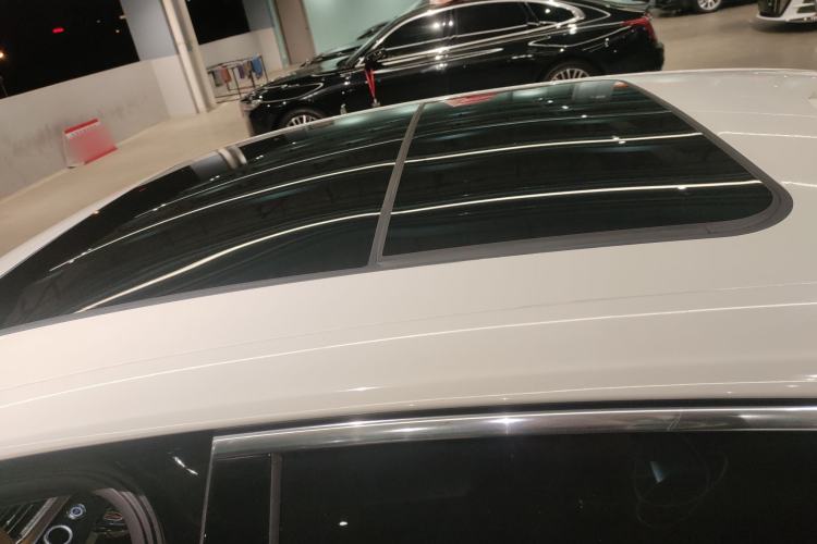 Used Hongqi H9 2020 2.0T Smart Connect Flagship Edition Roof