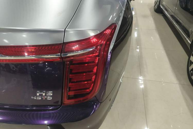 Used Hongqi H9 2020 2.0T Smart Connect Flagship Edition Right Rear Taillight