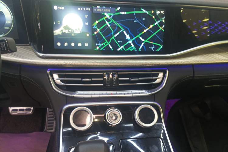 Used Hongqi H9 2020 3.0T Smart Connect Flagship Four-Seat Version Audio And AC Panel