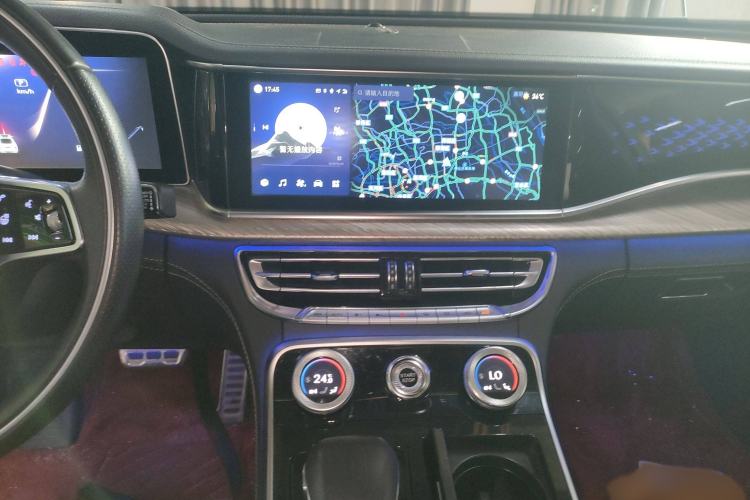 Used Hongqi H9 2020 2.0T Smart Connect Flagship Edition Audio And AC Panel
