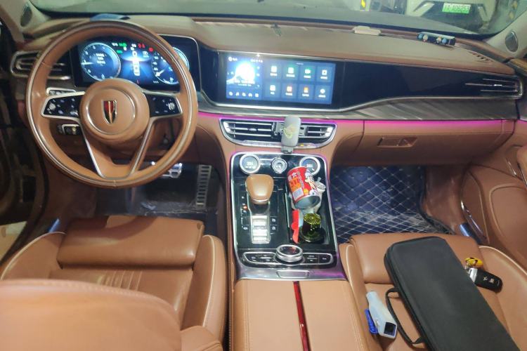 Used Hongqi H9 2020 2.0T Smart Connect Flagship Edition Center Console