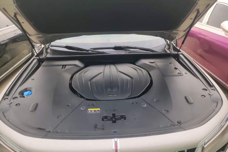 Used Hongqi H9 2020 2.0T Smart Connect Flagship Edition Engine Bay