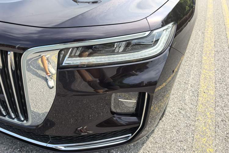 Used Hongqi H9 2020 2.0T Smart Connect Flagship Edition Exterior 5
