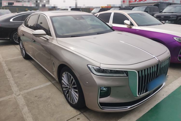 Used Hongqi H9 2020 2.0T Smart Connect Flagship Edition Front Right 45 Deg