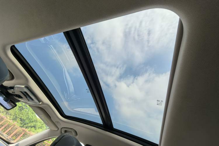 Used Hongqi H9 2020 2.0T Smart Connect Flagship Edition Interior 13