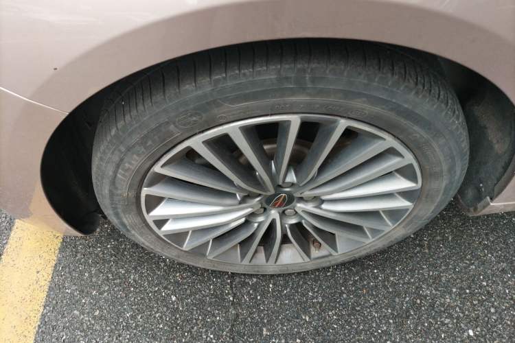 Used Hongqi H9 2020 3.0T Smart Connect Flagship Edition Left Front Wheel Hub