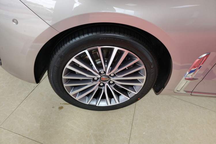 Used Hongqi H9 2020 2.0T Smart Connect Flagship Edition Left Front Wheel Hub