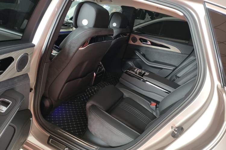 Used Hongqi H9 2020 2.0T Smart Connect Flagship Edition Left Rear Seat