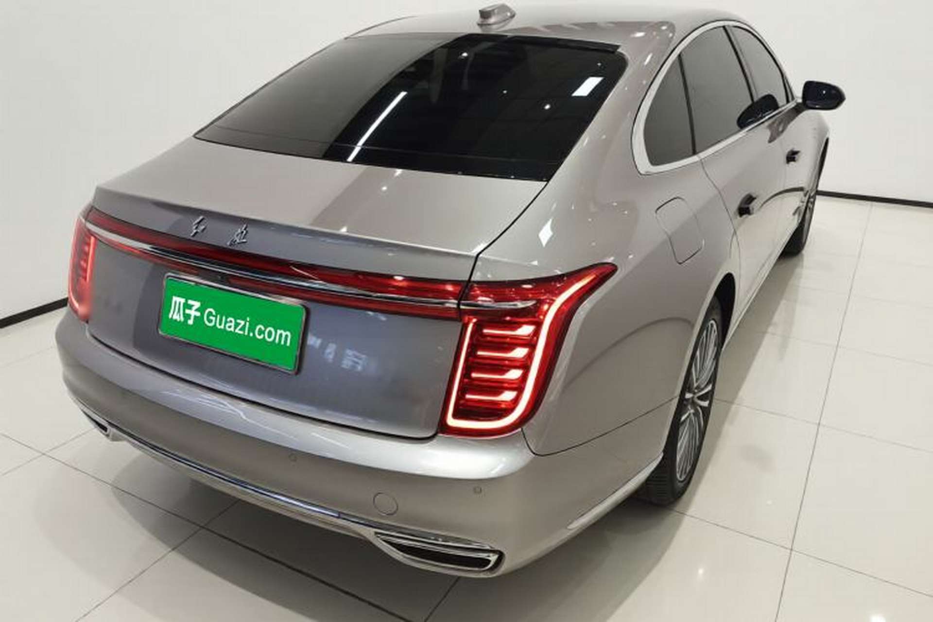 Used Hongqi H9 2020 2.0T Smart Connect Flagship Edition Rear Right 45 Deg