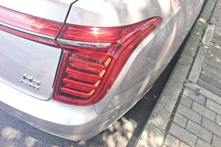 Used Hongqi H9 2020 2.0T Smart Connect Flagship Edition Right Rear Taillight