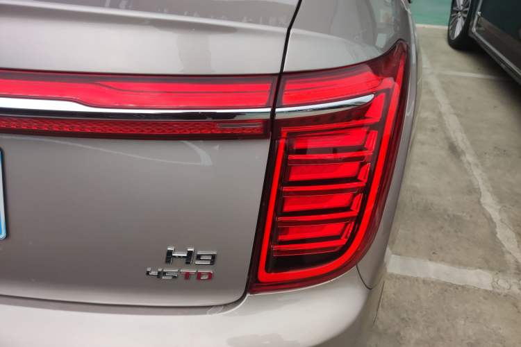 Used Hongqi H9 2020 2.0T Smart Connect Flagship Edition Right Rear Taillight