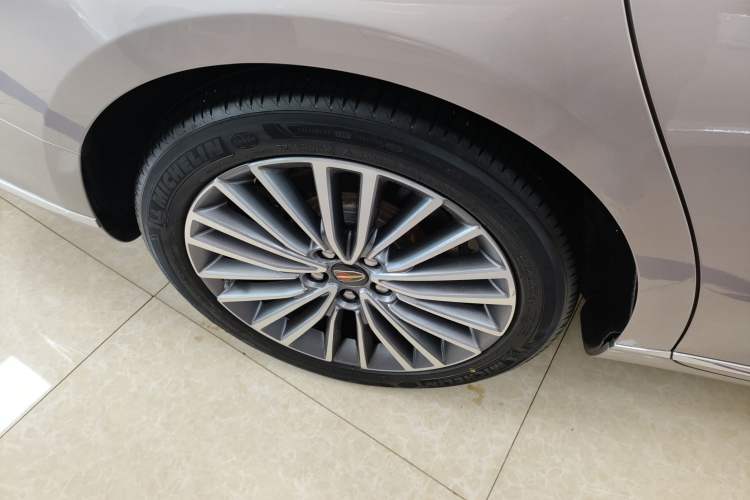 Used Hongqi H9 2020 2.0T Smart Connect Flagship Edition Right Rear Wheel Hub
