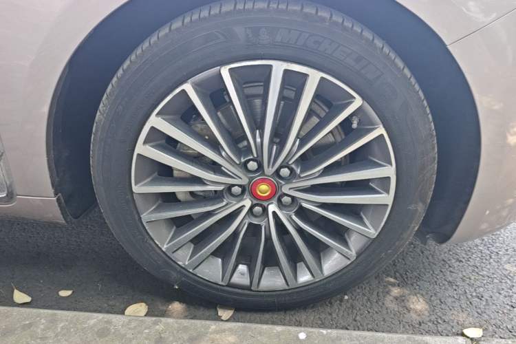Used Hongqi H9 2020 2.0T Smart Connect Flagship Edition Right Rear Wheel Hub