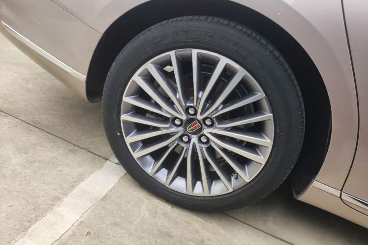 Used Hongqi H9 2020 2.0T Smart Connect Flagship Edition Right Rear Wheel Hub