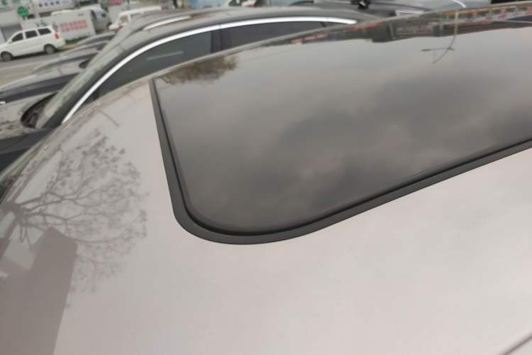 Used Hongqi H9 2020 2.0T Smart Connect Flagship Edition Roof