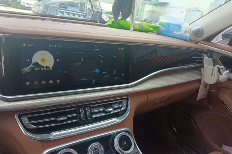 Used Hongqi H9 2020 2.0T Smart Connect Flagship Edition Audio And AC Panel