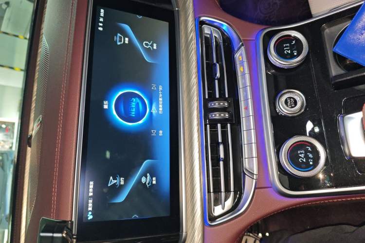 Used Hongqi H9 2020 3.0T Smart Connect Flagship Four-Seat Version Audio And AC Panel
