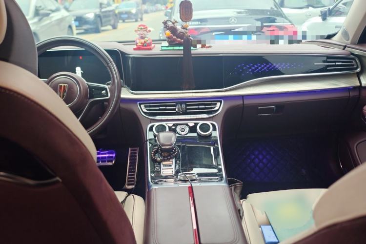 Used Hongqi H9 2020 2.0T Smart Connect Flagship Edition Center Console