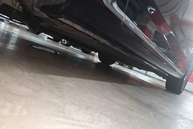 Used Hongqi H9 2020 2.0T Smart Connect Flagship Edition Chassis Front Left