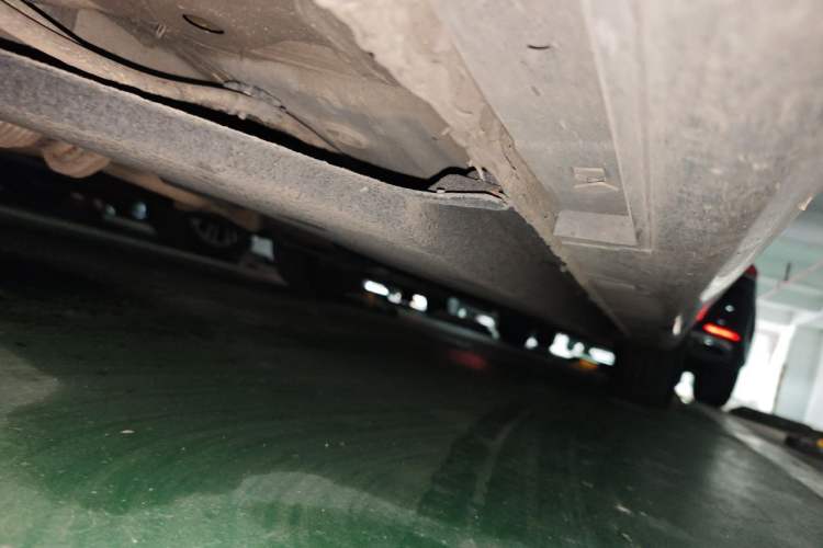 Used Hongqi H9 2020 3.0T Smart Connect Flagship Four-Seat Version Chassis Front Left