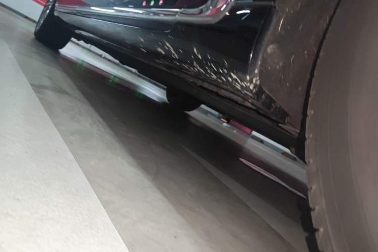 Used Hongqi H9 2020 2.0T Smart Connect Flagship Edition Chassis Front Right