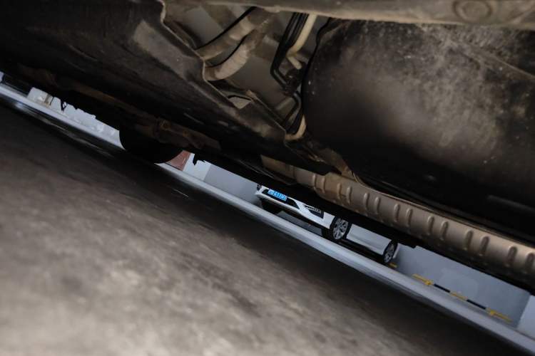 Used Hongqi H9 2020 3.0T Smart Connect Flagship Edition Chassis Rear Left
