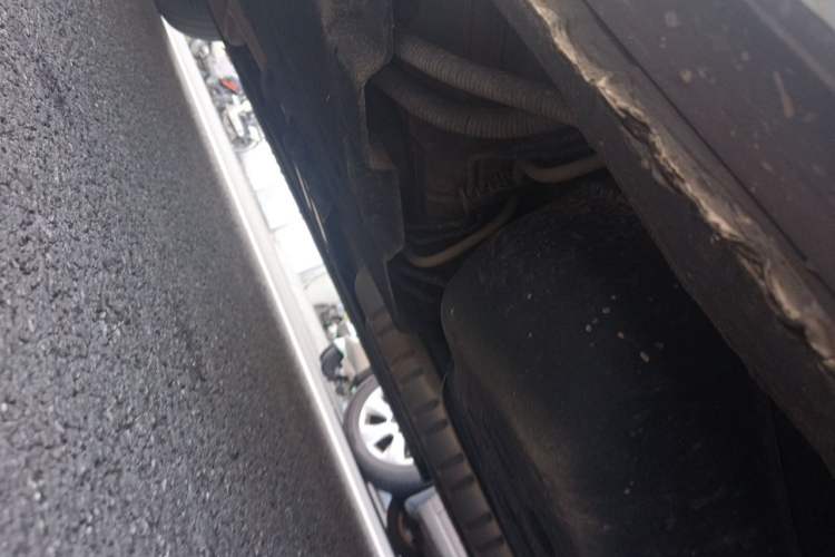 Used Hongqi H9 2020 2.0T Smart Connect Flagship Edition Chassis Rear Left