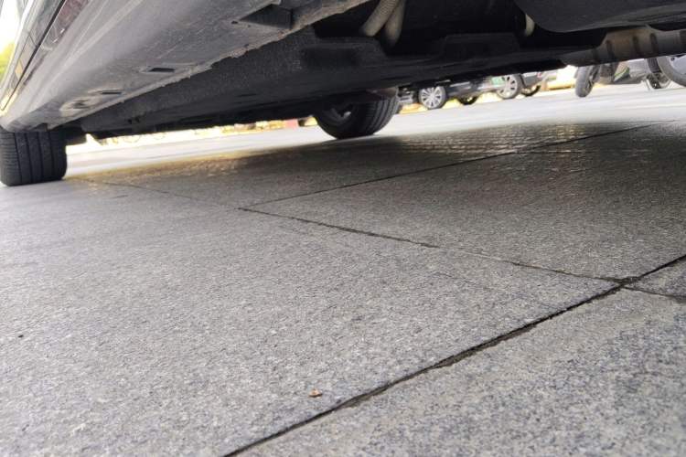 Used Hongqi H9 2020 2.0T Smart Connect Flagship Edition Chassis Rear Left