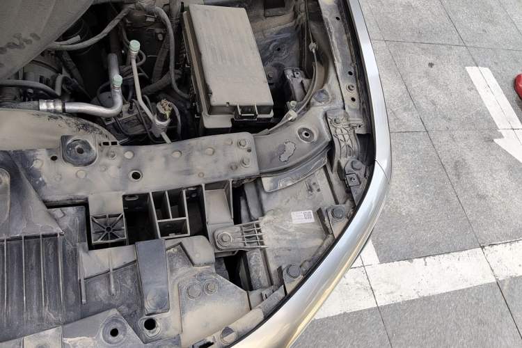 Used Hongqi H9 2020 2.0T Smart Connect Flagship Edition Engine Bay Left