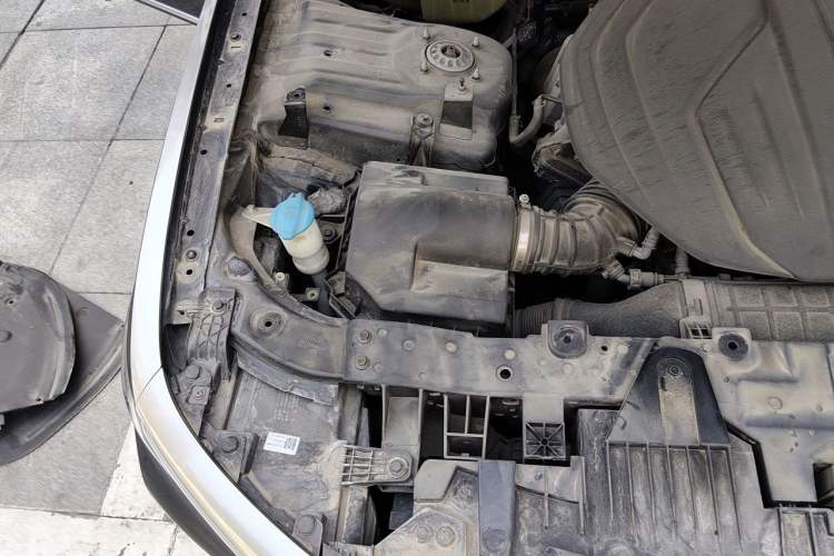 Used Hongqi H9 2020 2.0T Smart Connect Flagship Edition Engine Bay Right