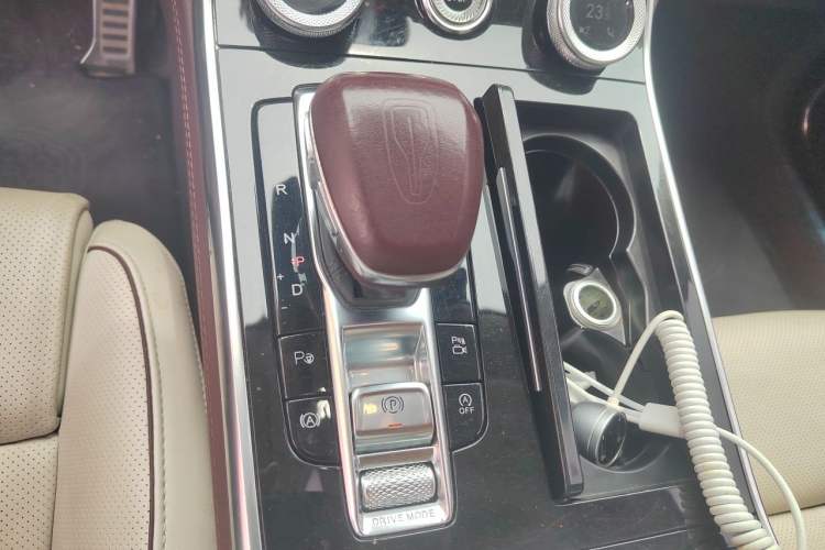 Used Hongqi H9 2020 3.0T Smart Connect Flagship Four-Seat Version Gear Lever