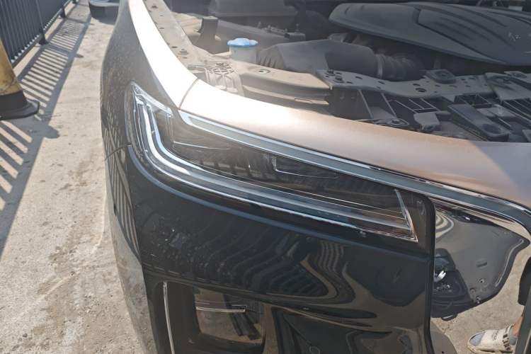 Used Hongqi H9 2020 2.0T Smart Connect Flagship Edition Right Front Headlight
