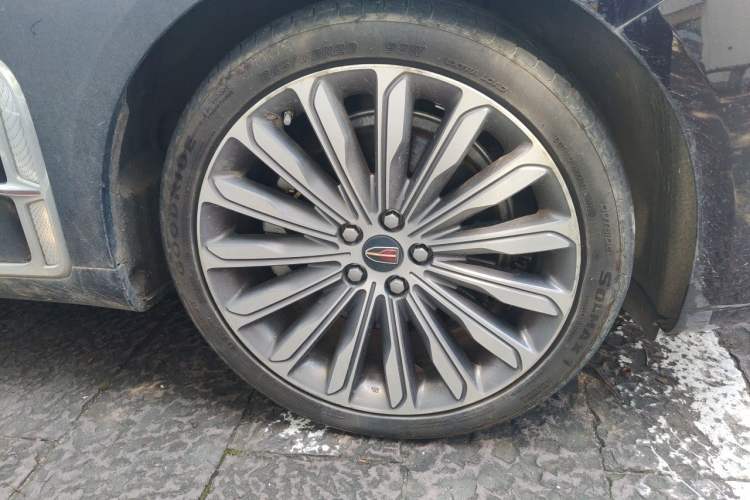 Used Hongqi H9 2020 3.0T Smart Connect Flagship Four-Seat Version Right Front Wheel Hub