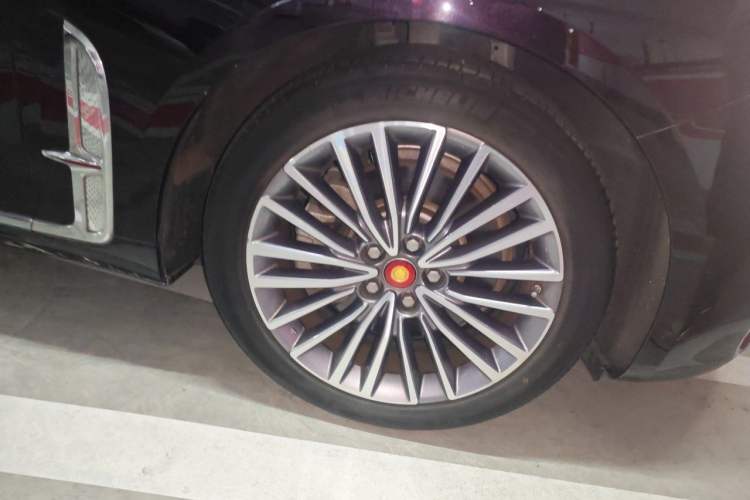 Used Hongqi H9 2020 2.0T Smart Connect Flagship Edition Right Front Wheel Hub