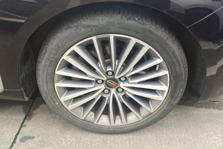 Used Hongqi H9 2020 2.0T Smart Connect Flagship Edition Right Front Wheel Hub