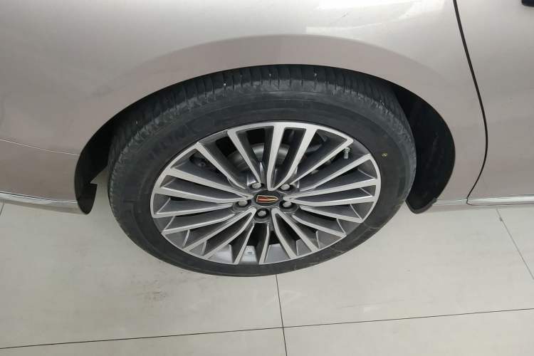 Used Hongqi H9 2020 2.0T Smart Connect Flagship Edition Right Rear Wheel Hub