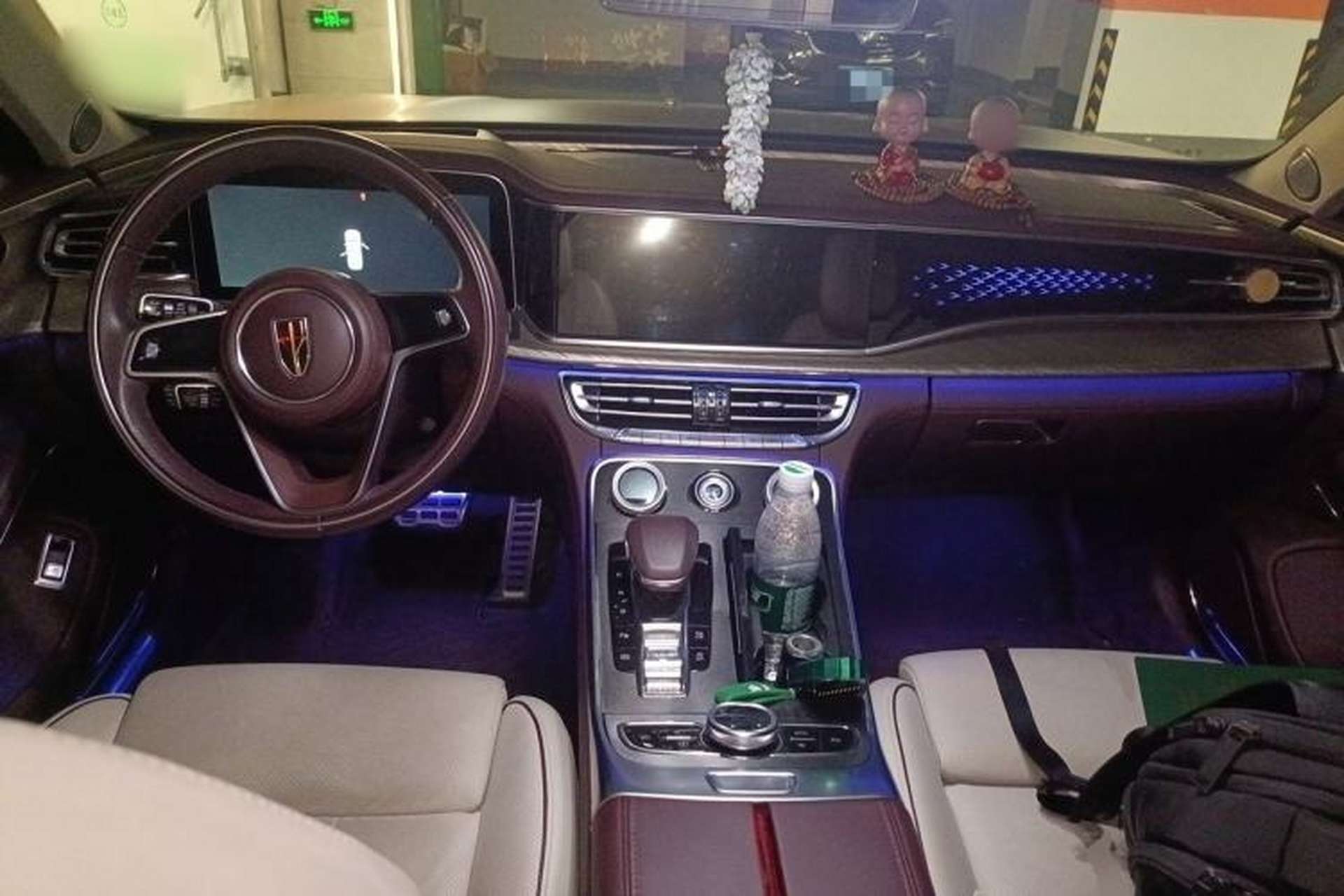 Used Hongqi H9 2020 2.0T Smart Connect Flagship Edition Center Console