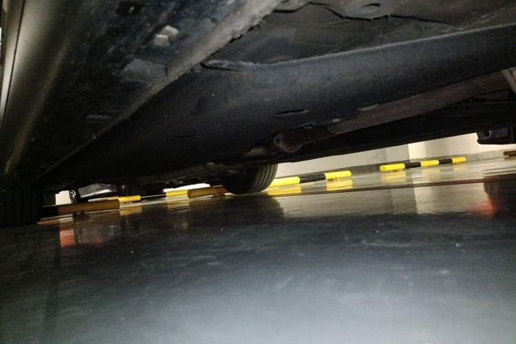 Used Hongqi H9 2020 2.0T Smart Connect Flagship Edition Chassis Front Right
