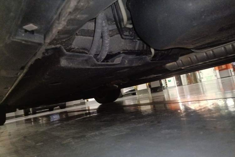 Used Hongqi H9 2020 2.0T Smart Connect Flagship Edition Chassis Rear Left