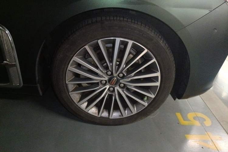 Used Hongqi H9 2020 2.0T Smart Connect Flagship Edition Right Front Wheel Hub