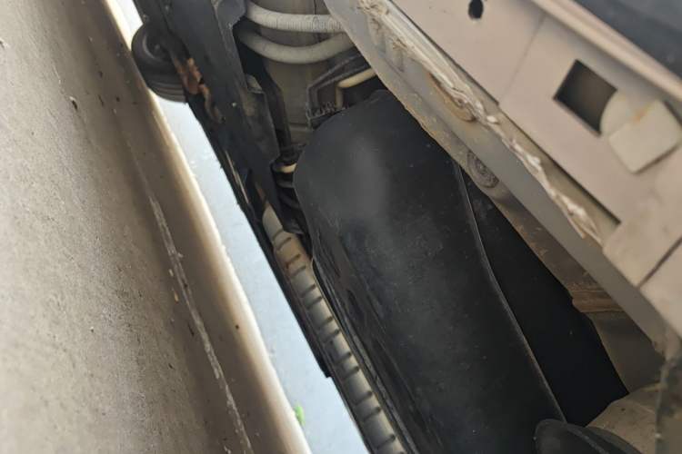 Used Hongqi H9 2020 2.0T Smart Connect Flagship Edition Chassis Rear Left
