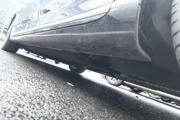 Used Hongqi H9 2020 2.0T Smart Connect Flagship Edition Chassis Rear Left