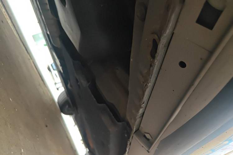 Used Hongqi H9 2020 2.0T Smart Connect Flagship Edition Chassis Rear Right