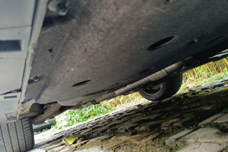 Used Hongqi H9 2020 2.0T Smart Connect Flagship Edition Chassis Rear Right