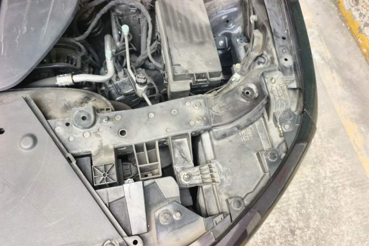 Used Hongqi H9 2020 2.0T Smart Connect Flagship Edition Engine Bay Left