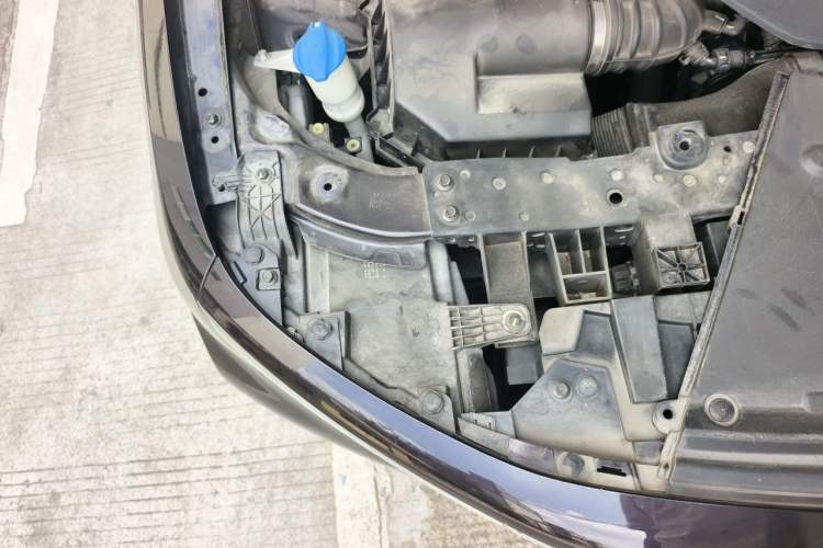 Used Hongqi H9 2020 2.0T Smart Connect Flagship Edition Engine Bay Right
