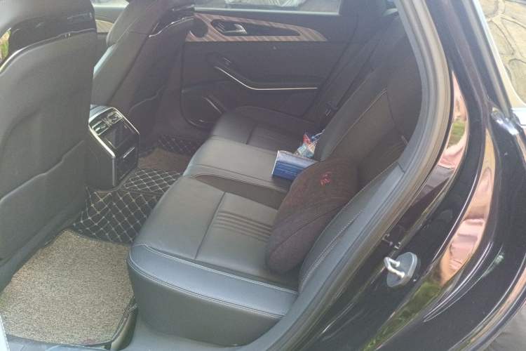 Used Hongqi H9 2020 2.0T Smart Connect Flagship Edition Left Rear Seat