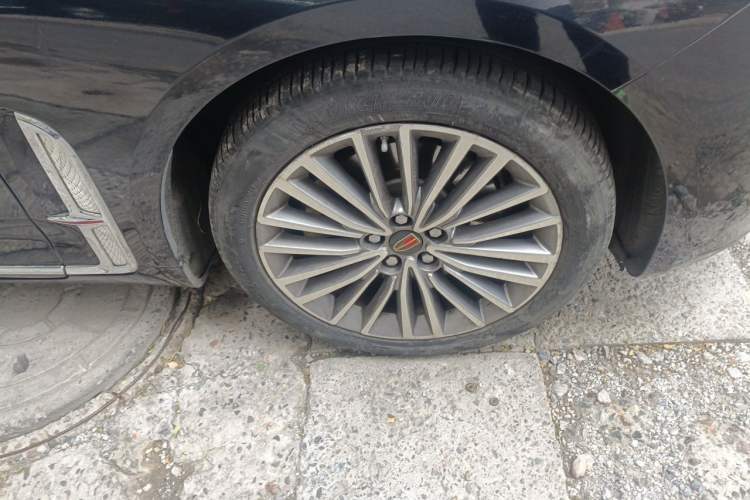Used Hongqi H9 2020 2.0T Smart Connect Flagship Edition Right Front Wheel Hub